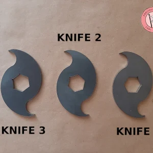 Los tres tipos de cuchillas rotativas de acero al carbono para la trituradora de Precious Plastic: 5 unidades tipo 1, 5 unidades tipo 2 y 4 unidades tipo 3.
